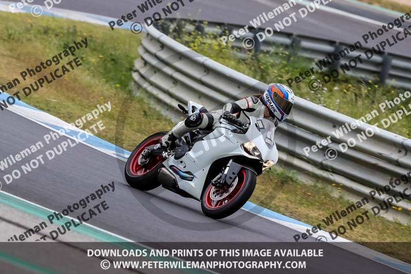 estoril;event digital images;motorbikes;no limits;peter wileman photography;portugal;trackday;trackday digital images